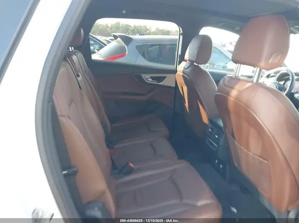 WA1LHAF74JD051957 2018 AUDI Q7 - Image 8