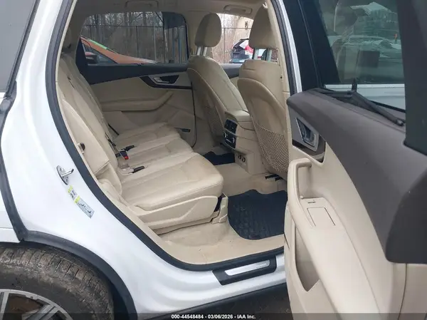 WA1LHAF74KD019463 2019 AUDI Q7 - Image 8