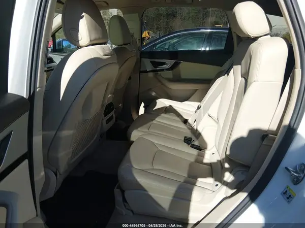 WA1LHAF74KD023268 2019 AUDI Q7 - Image 8