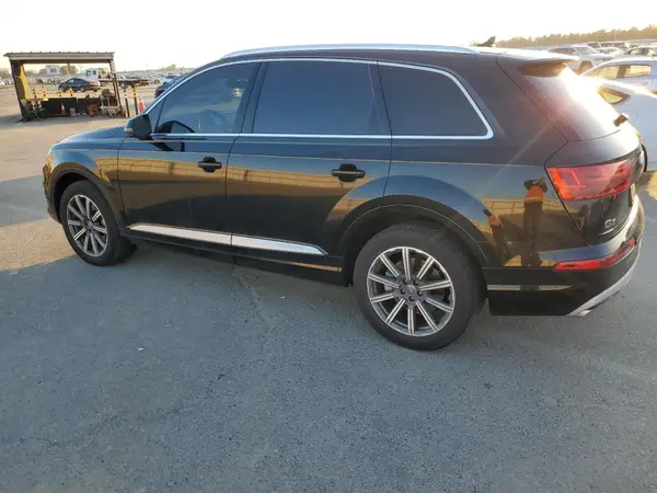 WA1LHAF74KD023688 2019 AUDI Q7 - Image 2