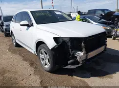 WA1LHAF74KD027093 2019 AUDI Q7