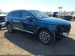 WA1LHAF74KD028714 2019 AUDI Q7