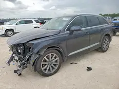 WA1LHAF74KD030902 2019 AUDI Q7