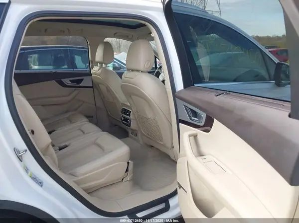 WA1LHAF74KD033394 2019 AUDI Q7 - Image 8