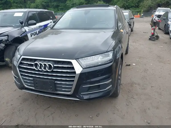 WA1LHAF74KD037638 2019 AUDI Q7 - Image 2
