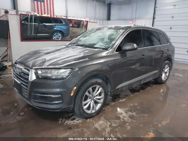 WA1LHAF74KD039437 2019 AUDI Q7 - Image 2