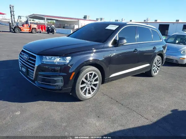 WA1LHAF74KD043777 2019 AUDI Q7 - Image 2