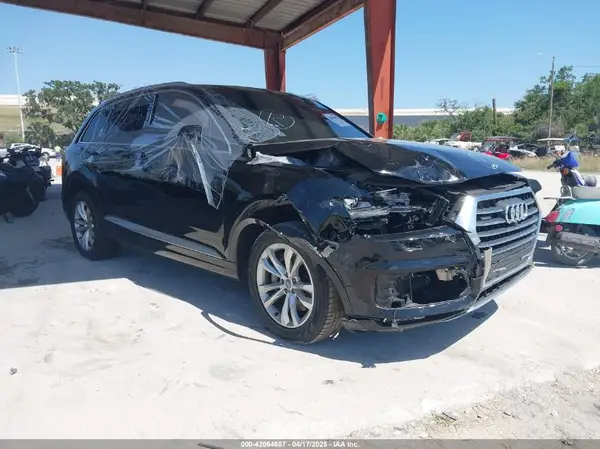 WA1LHAF75HD040203 2017 AUDI Q7 - Image 1