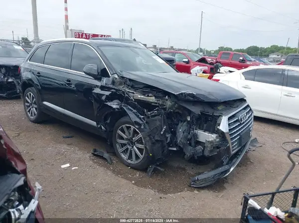 WA1LHAF75HD045305 2017 AUDI Q7 - Image 1