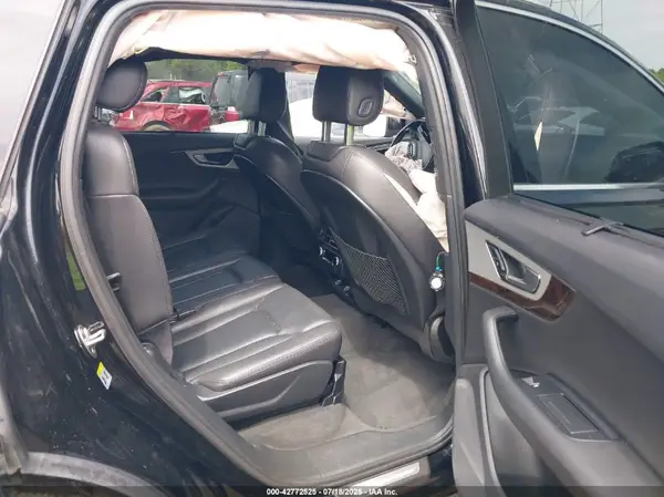 WA1LHAF75HD045305 2017 AUDI Q7 - Image 8
