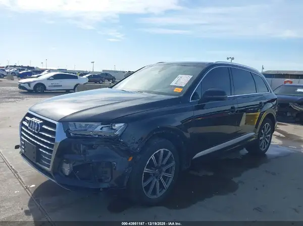WA1LHAF75HD048401 2017 AUDI Q7 - Image 2