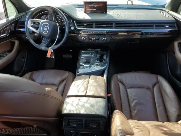 WA1LHAF75HD049175 2017 AUDI Q7 - Image 8