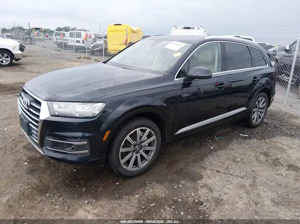 WA1LHAF75JD010723 2018 AUDI Q7 - Image 2