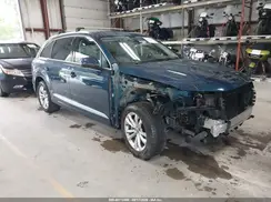WA1LHAF75JD038411 2018 AUDI Q7