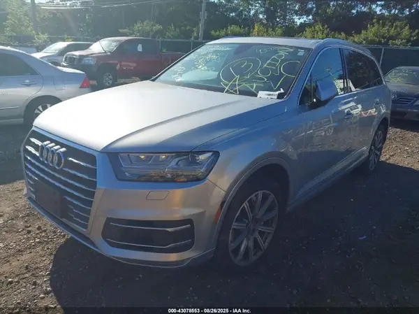 WA1LHAF75JD040322 2018 AUDI Q7 - Image 2