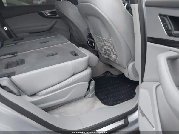 WA1LHAF75JD043432 2018 AUDI Q7 - Image 8