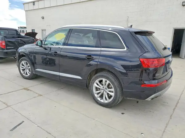 WA1LHAF75JD047075 2018 AUDI Q7 - Image 2