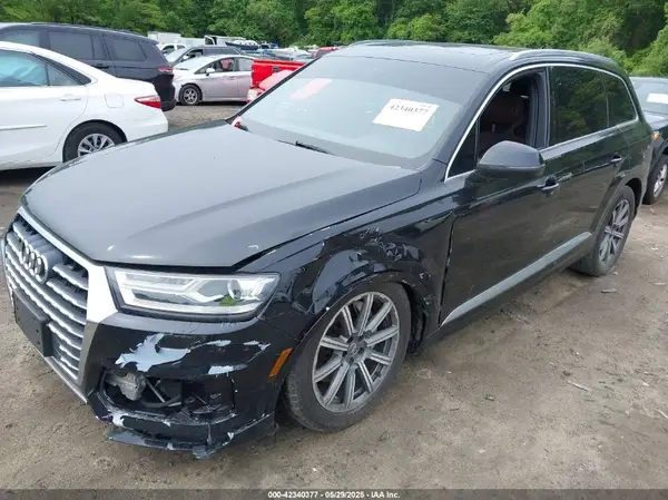 WA1LHAF75JD051157 2018 AUDI Q7 - Image 2