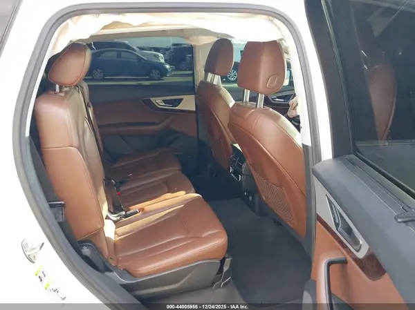 WA1LHAF75KD015972 2019 AUDI Q7 - Image 8