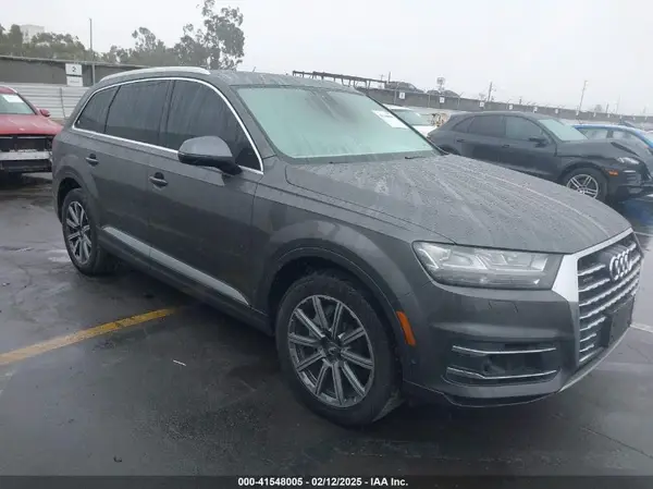 WA1LHAF75KD024767 2019 AUDI Q7 - Image 1