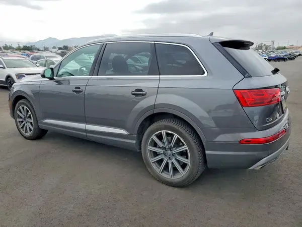 WA1LHAF75KD037146 2019 AUDI Q7 - Image 2