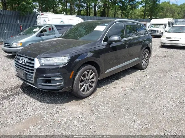 WA1LHAF75KD037504 2019 AUDI Q7 - Image 2