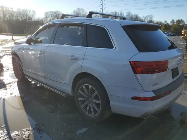 WA1LHAF75KD038765 2019 AUDI Q7 - Image 2