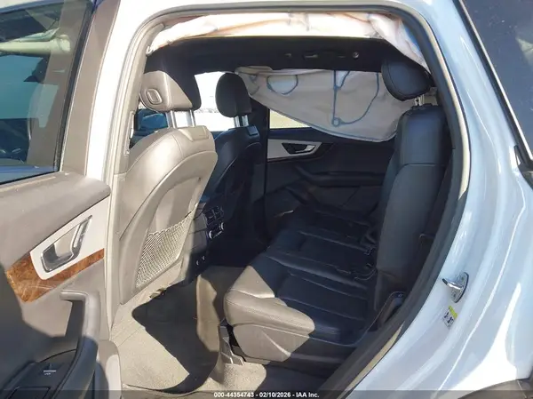 WA1LHAF75KD045084 2019 AUDI Q7 - Image 8
