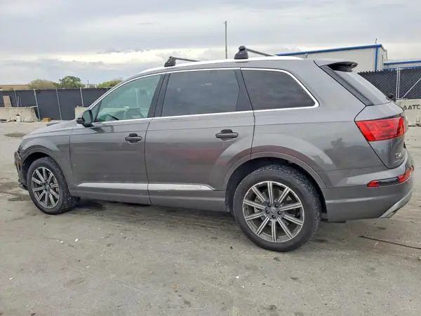 WA1LHAF75KD0C9995 2019 AUDI Q7 - Image 2