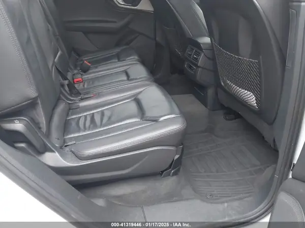 WA1LHAF76HD041490 2017 AUDI Q7 - Image 8