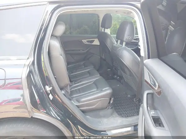 WA1LHAF76HD058273 2017 AUDI Q7 - Image 8