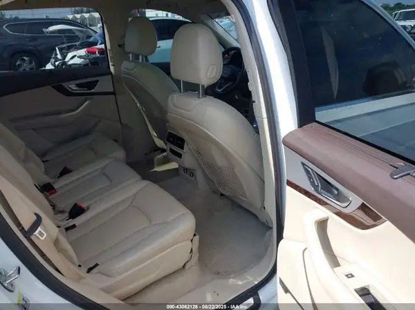 WA1LHAF76JD004462 2018 AUDI Q7 - Image 8