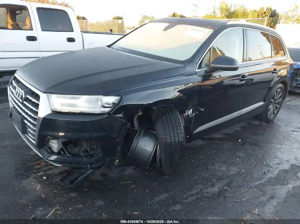 WA1LHAF76JD008513 2018 AUDI Q7 - Image 2