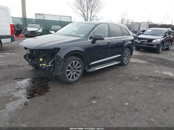 WA1LHAF76JD013484 2018 AUDI Q7 - Image 2