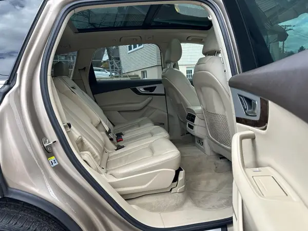 WA1LHAF76JD021083 2018 AUDI Q7 - Image 8