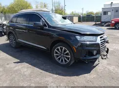 WA1LHAF76JD032536 2018 AUDI Q7