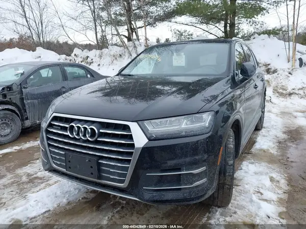 WA1LHAF76JD039440 2018 AUDI Q7 - Image 2