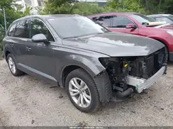 WA1LHAF76JD049403 2018 AUDI Q7