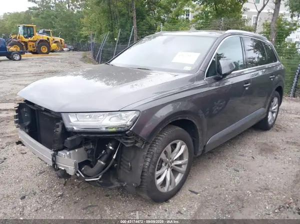 WA1LHAF76JD049403 2018 AUDI Q7 - Image 2