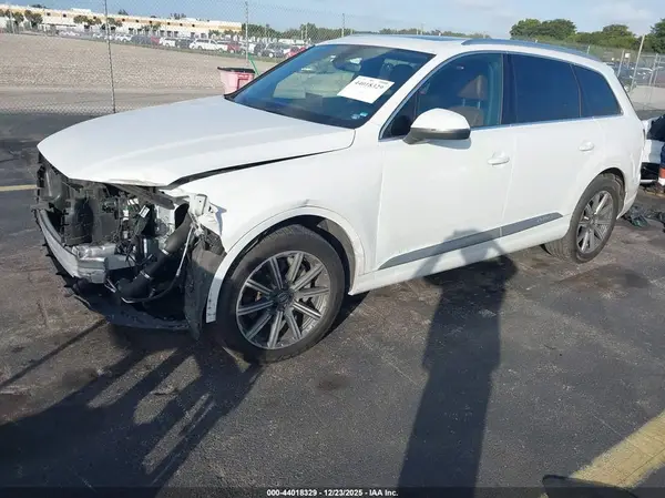 WA1LHAF76KD018556 2019 AUDI Q7 - Image 2