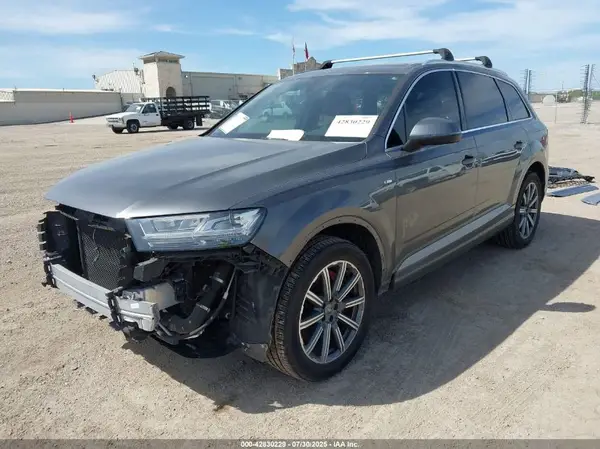 WA1LHAF76KD032103 2019 AUDI Q7 - Image 2
