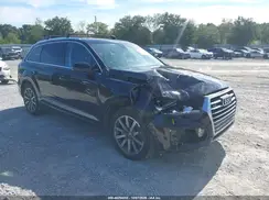 WA1LHAF77HD046097 2017 AUDI Q7