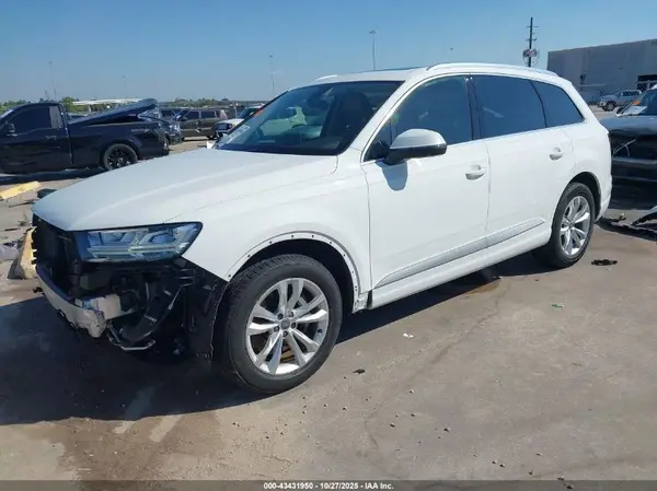 WA1LHAF77HD049887 2017 AUDI Q7 - Image 2