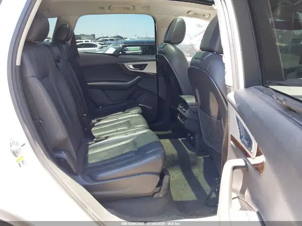 WA1LHAF77JD013820 2018 AUDI Q7 - Image 8
