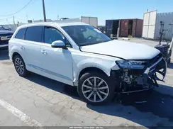 WA1LHAF77JD027166 2018 AUDI Q7