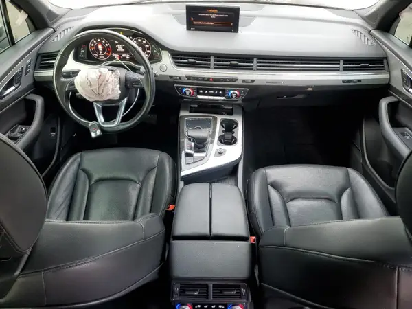 WA1LHAF77JD032643 2018 AUDI Q7 - Image 8