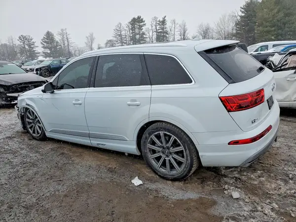 WA1LHAF77JD035252 2018 AUDI Q7 - Image 2