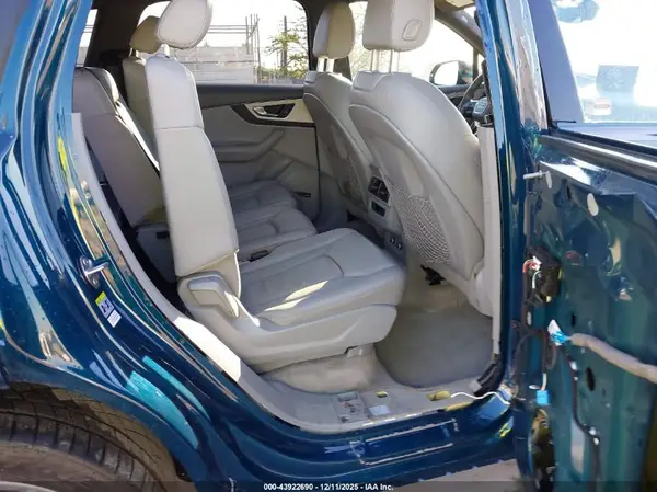 WA1LHAF77JD039124 2018 AUDI Q7 - Image 8