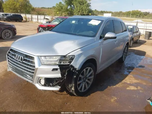 WA1LHAF77JD050723 2018 AUDI Q7 - Image 2