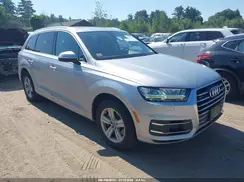 WA1LHAF77KD018565 2019 AUDI Q7